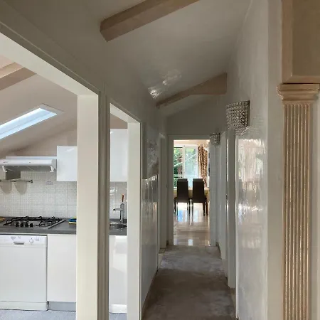 بيت للعطل Oasis Lagoon Estate *