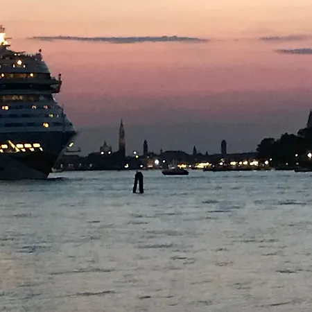 Oasis Lagoon Estate 度假居 威尼斯丽都