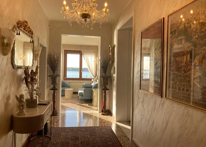 Nyaraló Oasis Lagoon Estate *