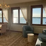 Oasis Lagoon Estate 度假居 *