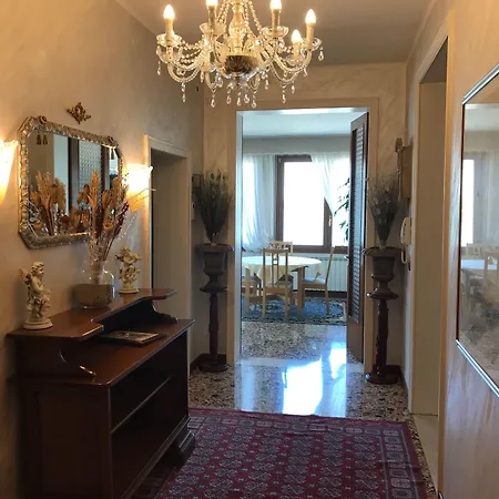 Oasis Lagoon Estate Венеция-Лидо