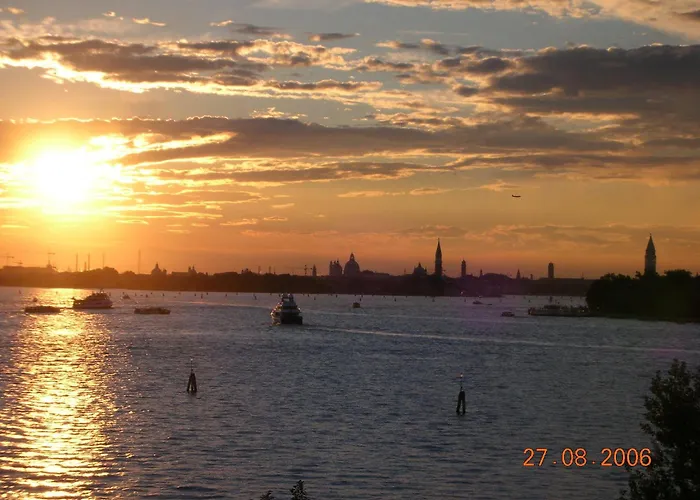 Oasis Lagoon Estate Venedigs Lido