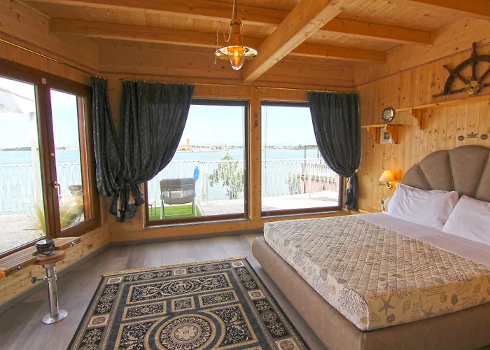 Oasis Lagoon Estate Feriehus